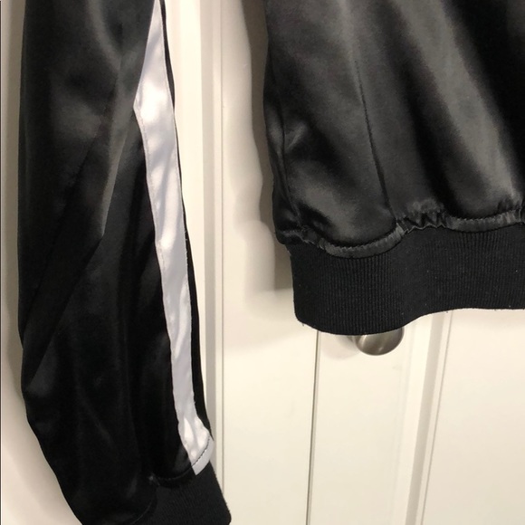 JLO by Jennifer Lopez  jacket in shinny satin - Picture 8 of 8